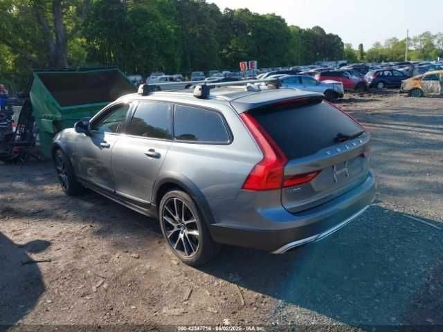 Серый Вольво В90, объемом двигателя 2 л и пробегом 30 тыс. км за 7000 $, фото 2 на Automoto.ua