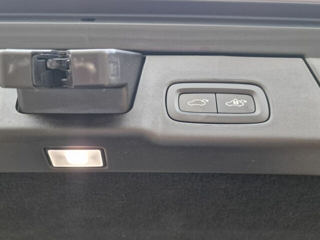 Серый Вольво В90, объемом двигателя 2 л и пробегом 68 тыс. км за 63231 $, фото 12 на Automoto.ua