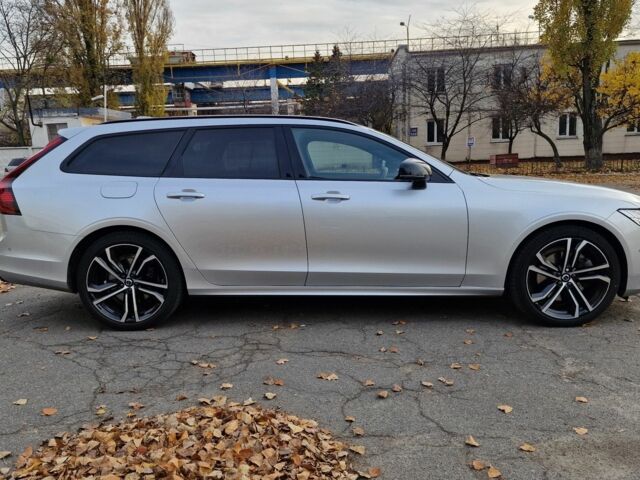 Серый Вольво В90, объемом двигателя 2 л и пробегом 68 тыс. км за 63231 $, фото 3 на Automoto.ua