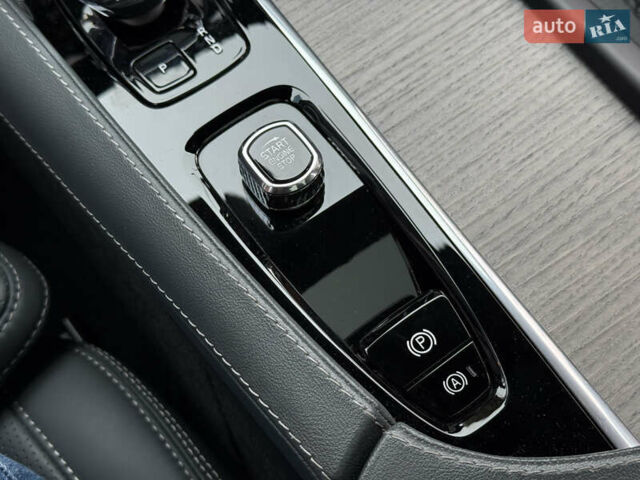 Вольво В90 2023 в Киеве на Automoto.ua Серый Вольво В90, объемом двигателя 1.97 л и пробегом 69 тыс. км за 53000 $, фото 20 на Automoto.ua