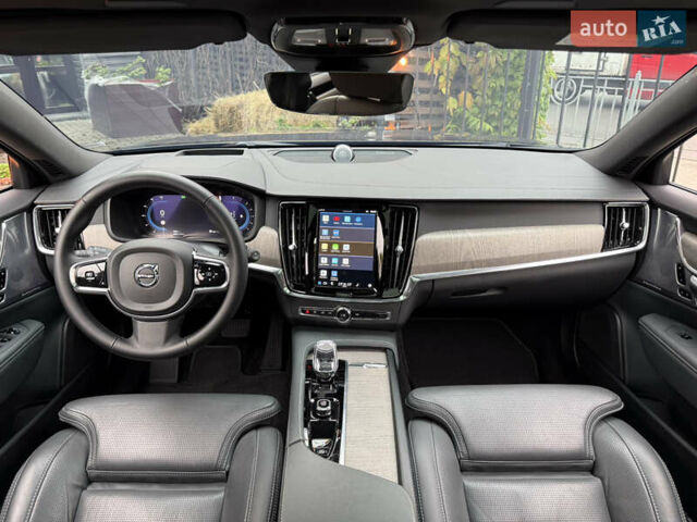 Вольво В90 2023 в Киеве на Automoto.ua Серый Вольво В90, объемом двигателя 1.97 л и пробегом 69 тыс. км за 53000 $, фото 15 на Automoto.ua