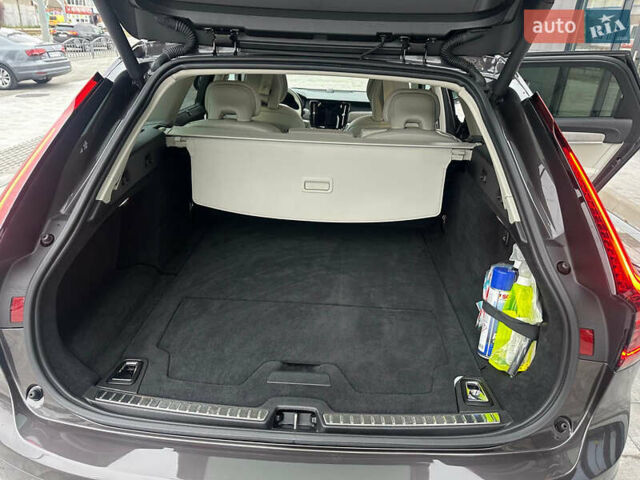 Серый Вольво В90, объемом двигателя 1.97 л и пробегом 50 тыс. км за 58000 $, фото 19 на Automoto.ua