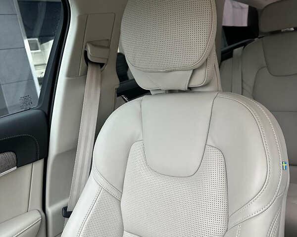 Серый Вольво В90, объемом двигателя 1.97 л и пробегом 50 тыс. км за 58000 $, фото 22 на Automoto.ua