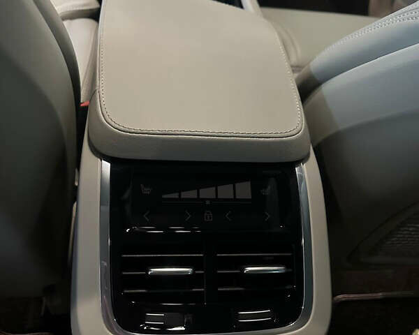 Серый Вольво В90, объемом двигателя 1.97 л и пробегом 50 тыс. км за 58000 $, фото 2 на Automoto.ua