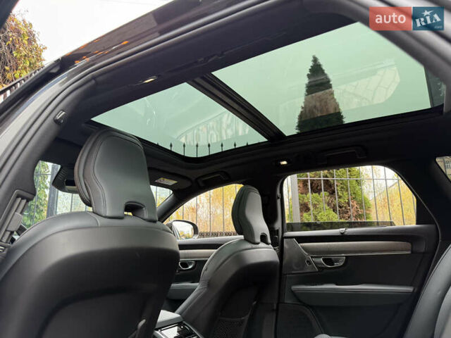 Вольво В90 2023 в Киеве на Automoto.ua Серый Вольво В90, объемом двигателя 1.97 л и пробегом 69 тыс. км за 53000 $, фото 11 на Automoto.ua