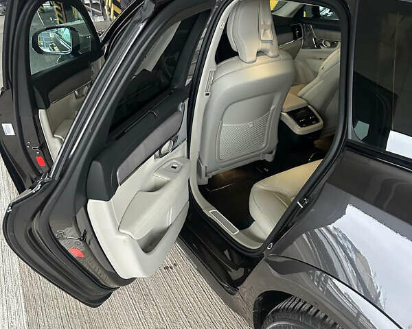 Серый Вольво В90, объемом двигателя 1.97 л и пробегом 50 тыс. км за 58000 $, фото 3 на Automoto.ua