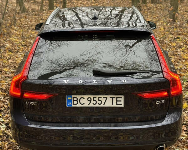 Синий Вольво В90, объемом двигателя 1.97 л и пробегом 205 тыс. км за 20500 $, фото 2 на Automoto.ua