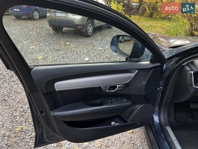 Синий Вольво В90, объемом двигателя 1.97 л и пробегом 106 тыс. км за 31700 $, фото 17 на Automoto.ua