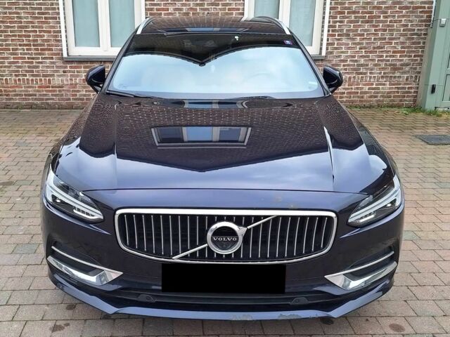 Синий Вольво В90, объемом двигателя 2 л и пробегом 95 тыс. км за 7300 $, фото 1 на Automoto.ua
