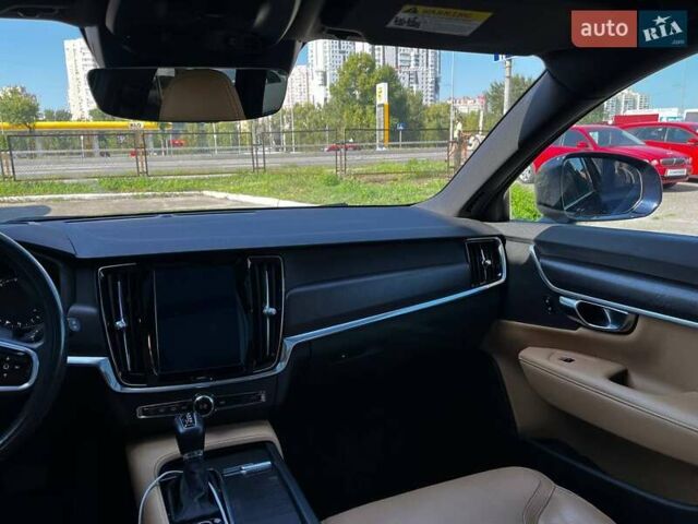 Синій Вольво В90, об'ємом двигуна 1.97 л та пробігом 140 тис. км за 27990 $, фото 42 на Automoto.ua