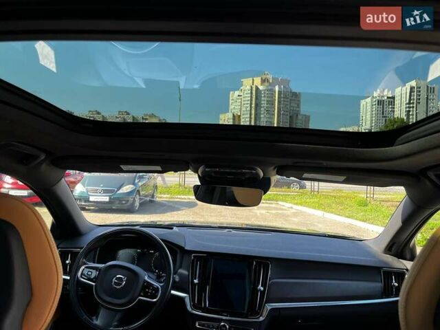 Синій Вольво В90, об'ємом двигуна 1.97 л та пробігом 144 тис. км за 26990 $, фото 41 на Automoto.ua