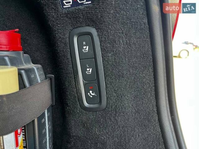 Синій Вольво В90, об'ємом двигуна 1.97 л та пробігом 144 тис. км за 26990 $, фото 44 на Automoto.ua