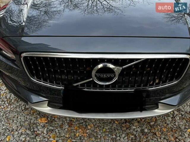 Синий Вольво В90, объемом двигателя 1.97 л и пробегом 106 тыс. км за 31700 $, фото 2 на Automoto.ua