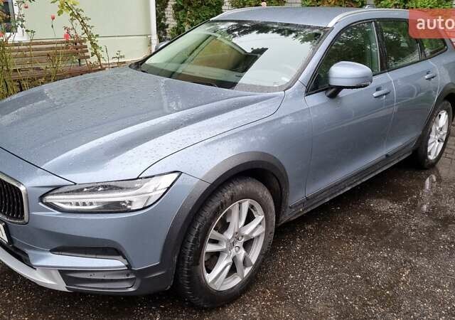 Синій Вольво В90, об'ємом двигуна 1.97 л та пробігом 124 тис. км за 31000 $, фото 7 на Automoto.ua