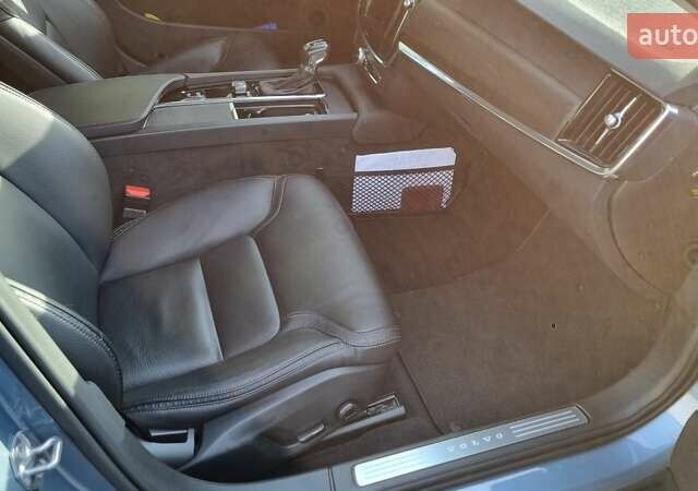 Синій Вольво В90, об'ємом двигуна 1.97 л та пробігом 124 тис. км за 31000 $, фото 35 на Automoto.ua