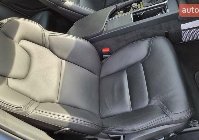 Синій Вольво В90, об'ємом двигуна 1.97 л та пробігом 124 тис. км за 31000 $, фото 36 на Automoto.ua