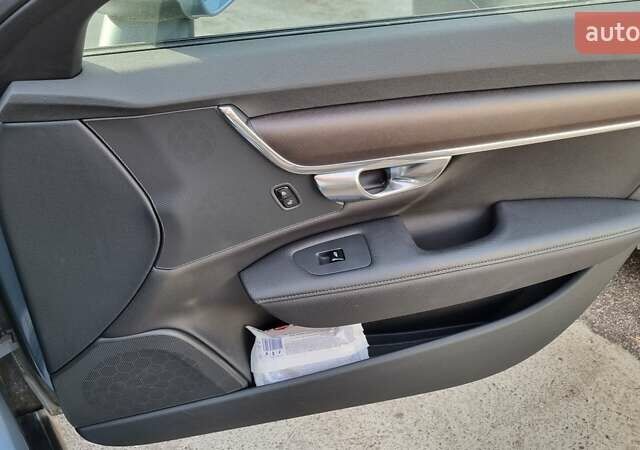 Синій Вольво В90, об'ємом двигуна 1.97 л та пробігом 124 тис. км за 31000 $, фото 38 на Automoto.ua