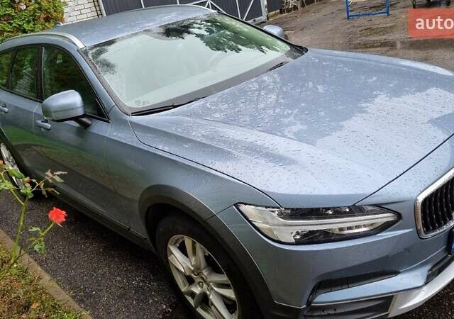 Синій Вольво В90, об'ємом двигуна 1.97 л та пробігом 124 тис. км за 31000 $, фото 4 на Automoto.ua