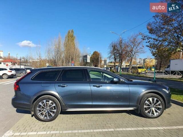 Синій Вольво В90, об'ємом двигуна 1.97 л та пробігом 52 тис. км за 43500 $, фото 4 на Automoto.ua