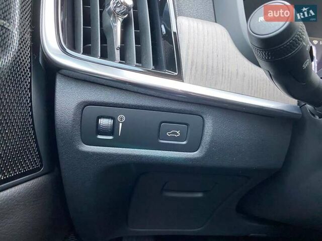 Синий Вольво В90, объемом двигателя 1.97 л и пробегом 57 тыс. км за 44500 $, фото 18 на Automoto.ua