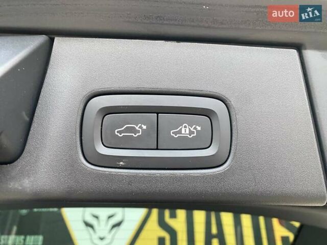 Синий Вольво В90, объемом двигателя 1.97 л и пробегом 57 тыс. км за 44500 $, фото 12 на Automoto.ua