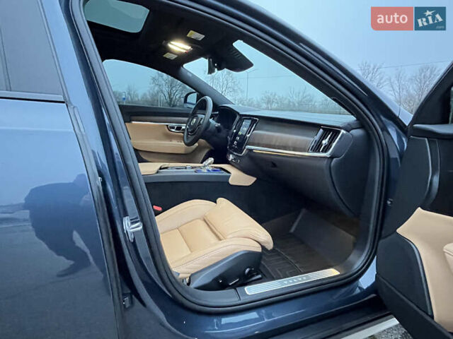 Синий Вольво В90, объемом двигателя 1.97 л и пробегом 35 тыс. км за 46900 $, фото 22 на Automoto.ua