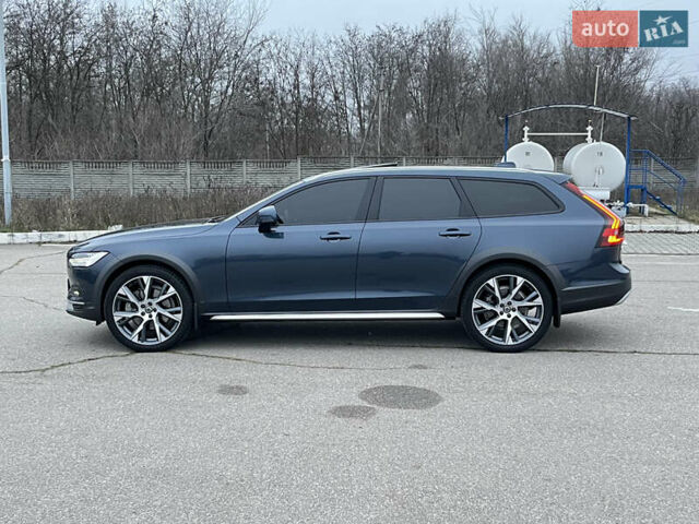 Синий Вольво В90, объемом двигателя 1.97 л и пробегом 35 тыс. км за 46900 $, фото 3 на Automoto.ua