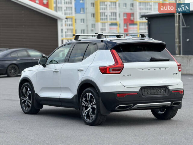 Белый Вольво XC40, объемом двигателя 1.97 л и пробегом 188 тыс. км за 26500 $, фото 10 на Automoto.ua