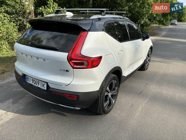 Белый Вольво XC40, объемом двигателя 1.97 л и пробегом 181 тыс. км за 26000 $, фото 5 на Automoto.ua