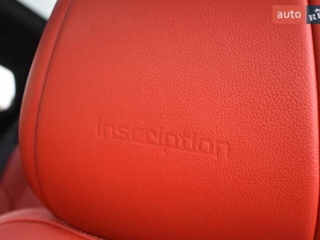 Белый Вольво XC40, объемом двигателя 1.97 л и пробегом 97 тыс. км за 27300 $, фото 3 на Automoto.ua