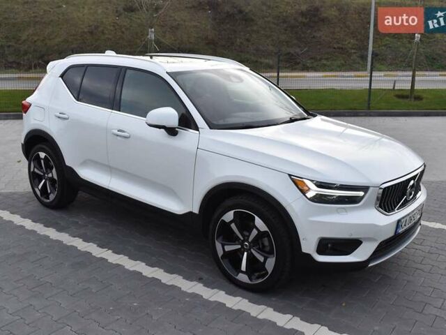 Белый Вольво XC40, объемом двигателя 1.97 л и пробегом 97 тыс. км за 27300 $, фото 21 на Automoto.ua