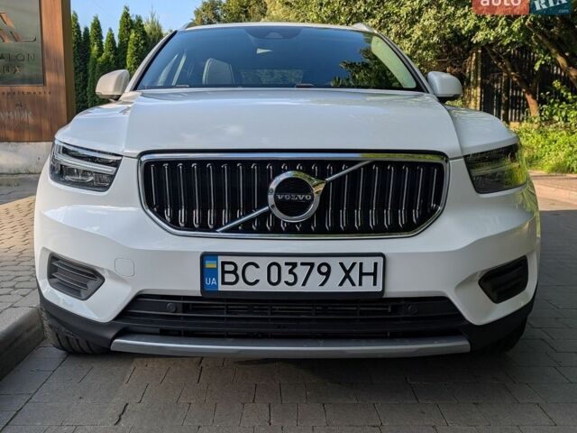 Белый Вольво XC40, объемом двигателя 1.97 л и пробегом 132 тыс. км за 17999 $, фото 14 на Automoto.ua