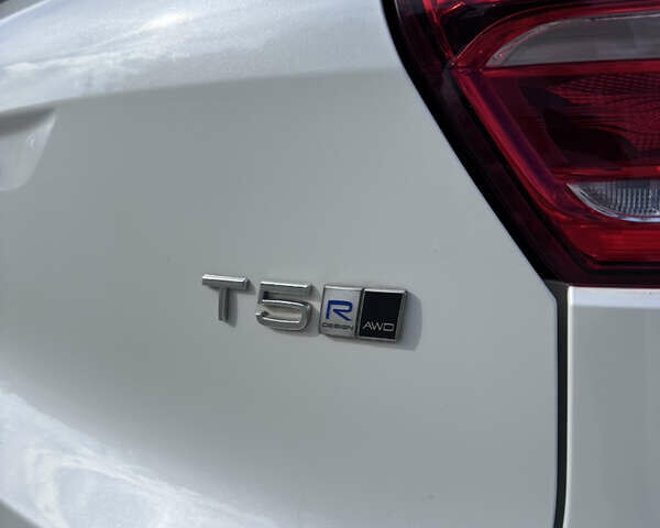 Вольво XC40 2018 в Луцке на Automoto.ua Белый Вольво XC40, объемом двигателя 1.97 л и пробегом 163 тыс. км за 24500 $, фото 9 на Automoto.ua