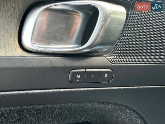 Белый Вольво XC40, объемом двигателя 1.97 л и пробегом 188 тыс. км за 26200 $, фото 10 на Automoto.ua