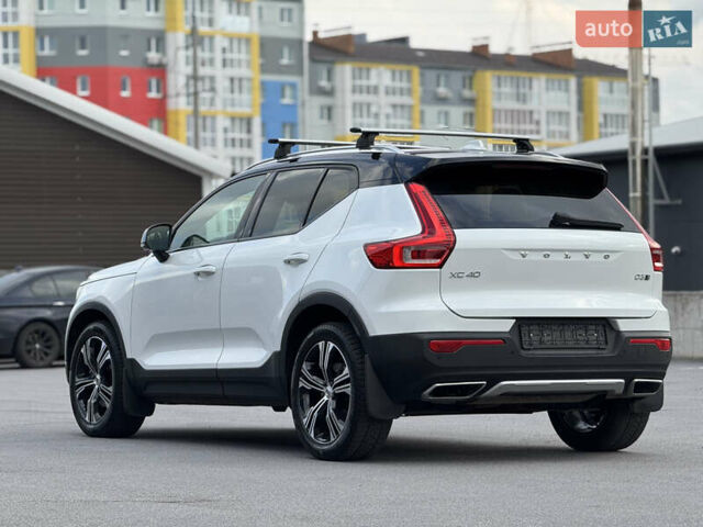 Белый Вольво XC40, объемом двигателя 1.97 л и пробегом 188 тыс. км за 26500 $, фото 9 на Automoto.ua