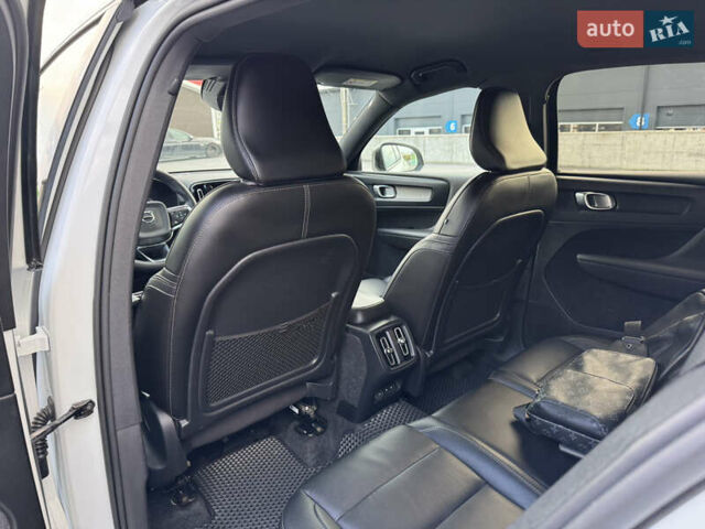 Белый Вольво XC40, объемом двигателя 1.97 л и пробегом 188 тыс. км за 26500 $, фото 41 на Automoto.ua