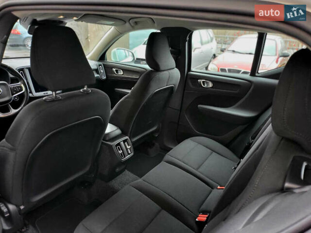 Белый Вольво XC40, объемом двигателя 1.97 л и пробегом 130 тыс. км за 24999 $, фото 15 на Automoto.ua