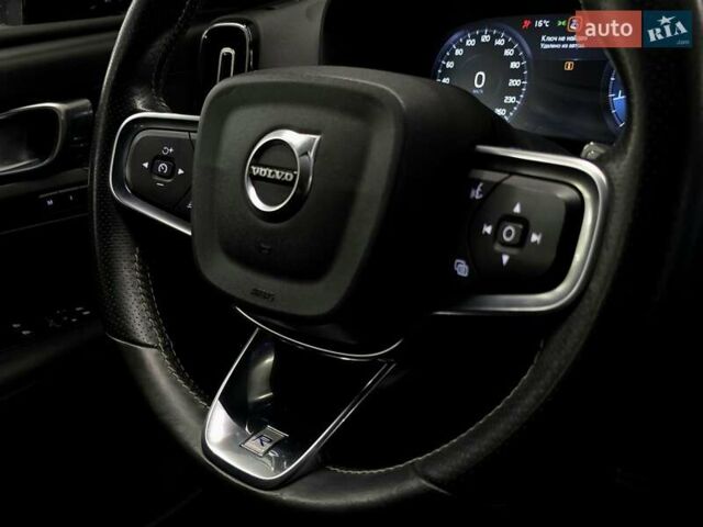 Белый Вольво XC40, объемом двигателя 1.97 л и пробегом 70 тыс. км за 20999 $, фото 20 на Automoto.ua