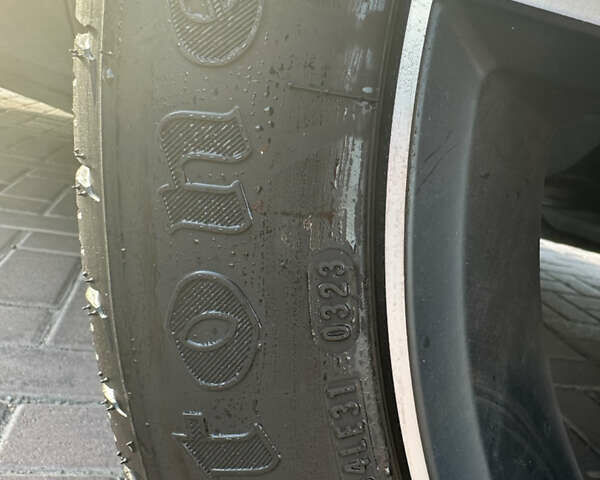 Белый Вольво XC40, объемом двигателя 1.97 л и пробегом 114 тыс. км за 25300 $, фото 33 на Automoto.ua