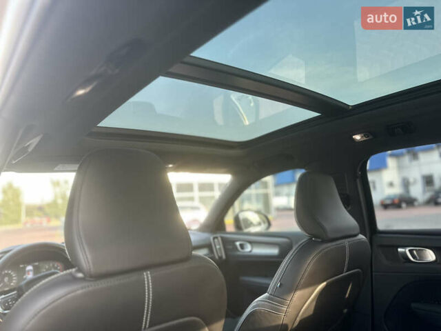 Белый Вольво XC40, объемом двигателя 1.97 л и пробегом 114 тыс. км за 25300 $, фото 30 на Automoto.ua