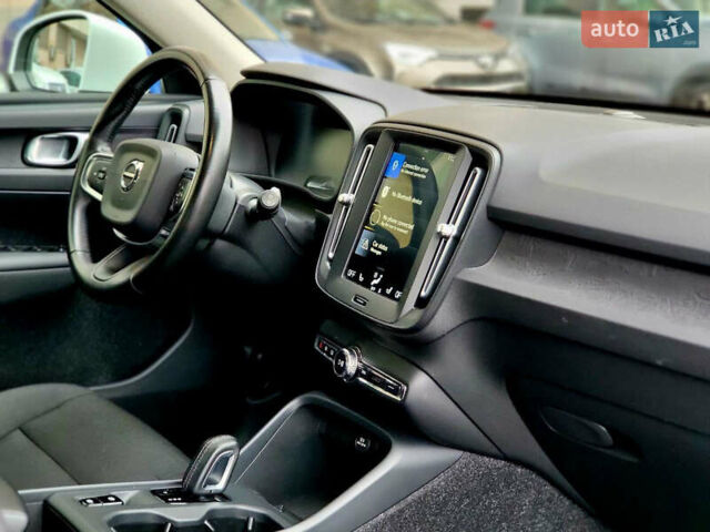 Белый Вольво XC40, объемом двигателя 1.97 л и пробегом 130 тыс. км за 24999 $, фото 9 на Automoto.ua