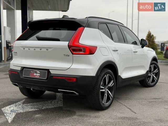 Білий Вольво XC40, об'ємом двигуна 1.97 л та пробігом 78 тис. км за 25800 $, фото 6 на Automoto.ua