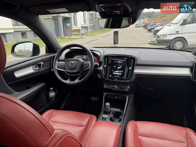 Белый Вольво XC40, объемом двигателя 1.97 л и пробегом 73 тыс. км за 21500 $, фото 14 на Automoto.ua