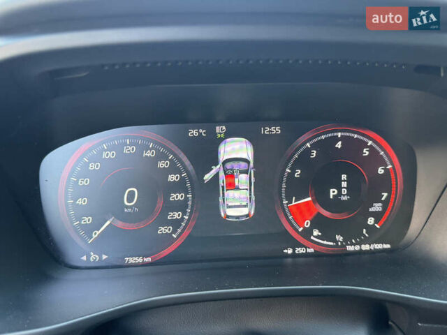 Білий Вольво XC40, об'ємом двигуна 1.97 л та пробігом 73 тис. км за 22800 $, фото 10 на Automoto.ua