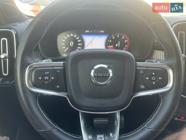 Белый Вольво XC40, объемом двигателя 1.97 л и пробегом 114 тыс. км за 25300 $, фото 21 на Automoto.ua