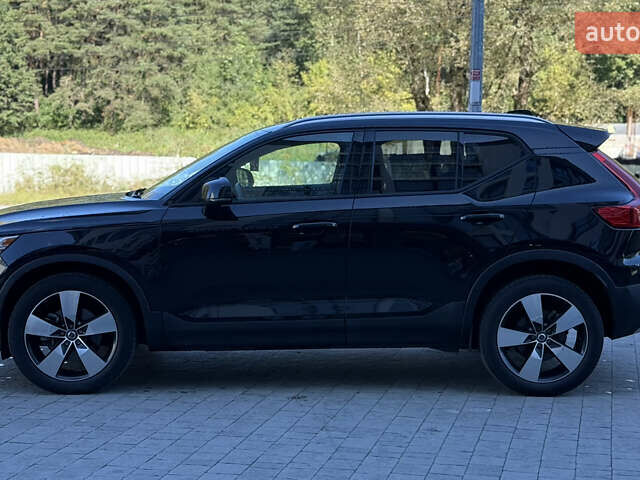 Білий Вольво XC40, об'ємом двигуна 1.97 л та пробігом 73 тис. км за 22800 $, фото 3 на Automoto.ua