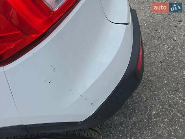 Белый Вольво XC40, объемом двигателя 1.97 л и пробегом 80 тыс. км за 19999 $, фото 12 на Automoto.ua