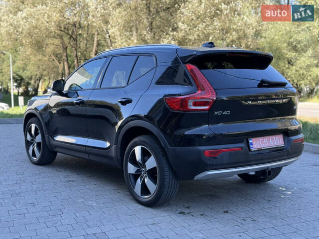Білий Вольво XC40, об'ємом двигуна 1.97 л та пробігом 73 тис. км за 22800 $, фото 4 на Automoto.ua
