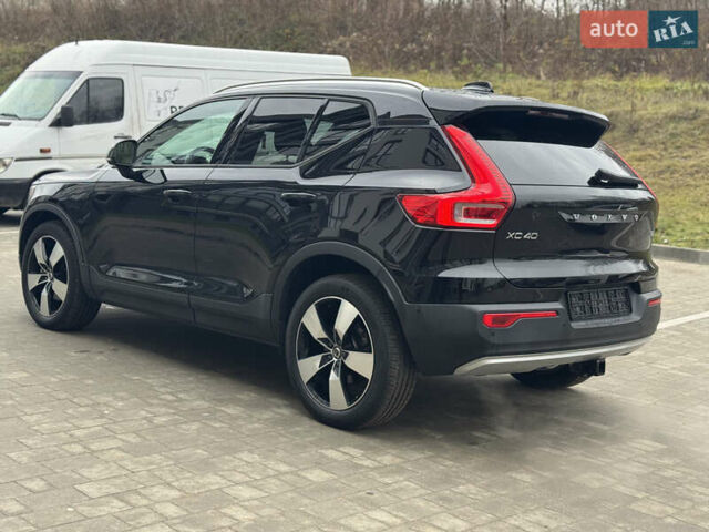 Белый Вольво XC40, объемом двигателя 1.97 л и пробегом 73 тыс. км за 21500 $, фото 2 на Automoto.ua