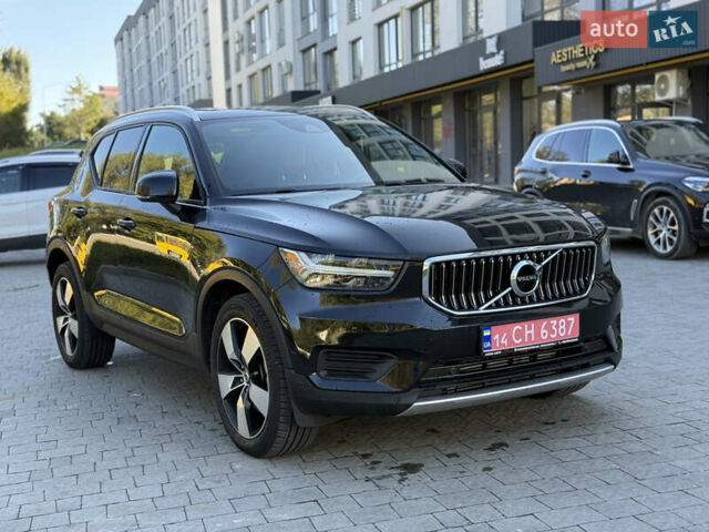 Білий Вольво XC40, об'ємом двигуна 1.97 л та пробігом 73 тис. км за 22800 $, фото 7 на Automoto.ua